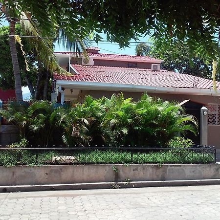Guest House Casa De Oro Granada Exterior photo