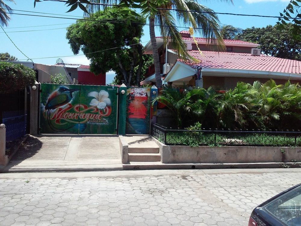 Guest House Casa De Oro Granada Exterior photo